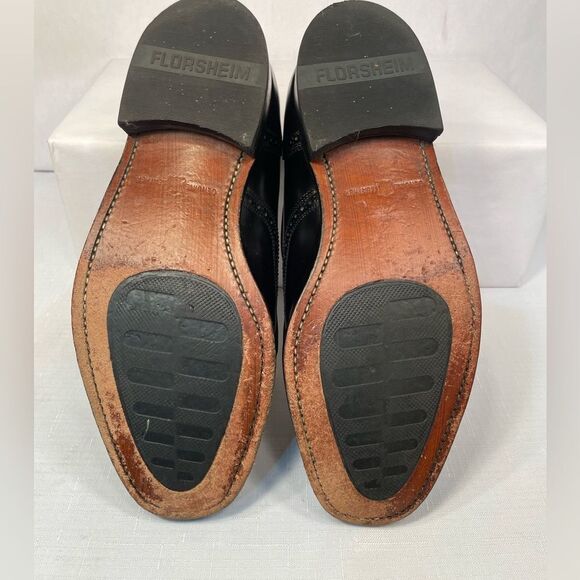 Florsheim Black Wingtips Size 8.5 Wide main image 7